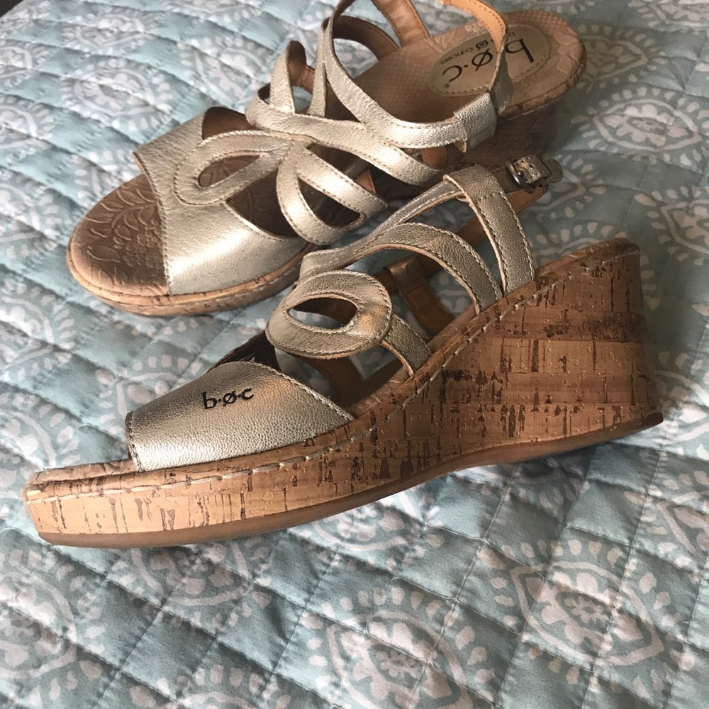 Born boc gold wedge sandals